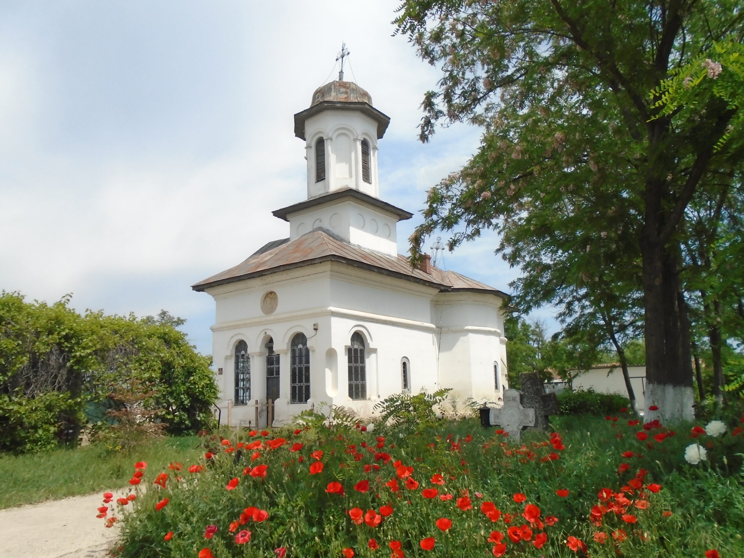 Aurora Group restaurează Biserica Gârlași